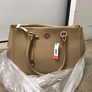 DKNY large Bryant park saffiano handbag dune color